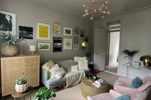 Foto 13 - Luxury 2BD Flat W/private Garden - Kentish Town