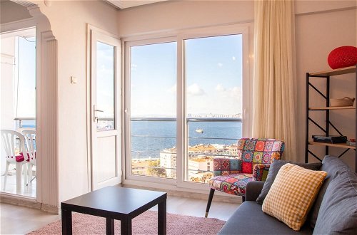Photo 9 - Lovely Flat in Konak With Sea View and Balcony