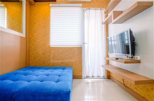 Photo 15 - Nice And Elegant 2Br At Green Pramuka City Apartment