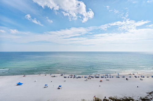 Foto 4 - Beachfront Condo on White Sands Multiple Pools