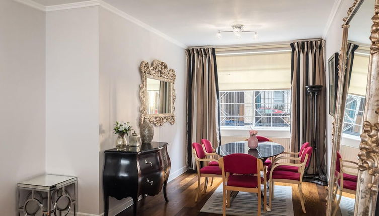 Photo 1 - Picktheplace 3-bedroom Portman Square