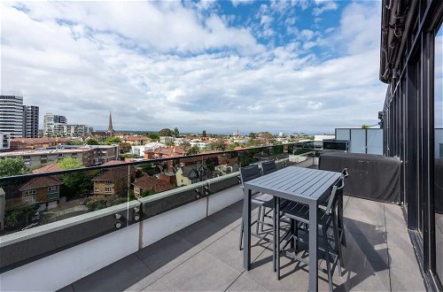 Photo 22 - Luxury 3 Bedroom Penthouse With Bay and City View