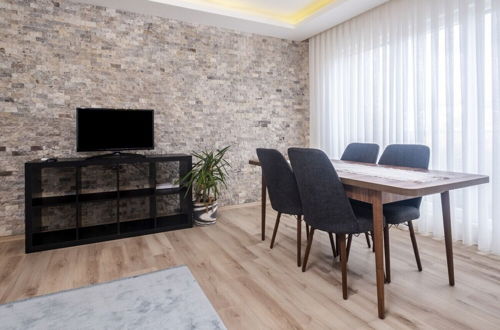 Photo 9 - Modern and Central Flat With Balcony in Maltepe