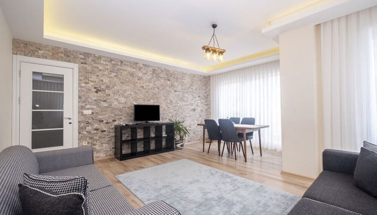 Photo 1 - Modern and Central Flat With Balcony in Maltepe