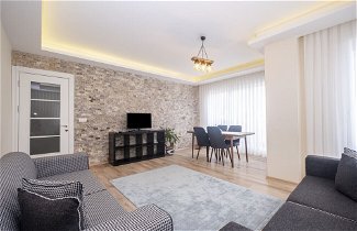 Photo 1 - Modern and Central Flat With Balcony in Maltepe