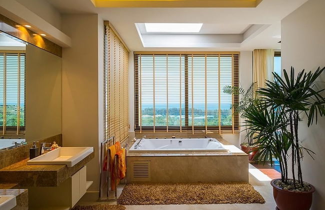"panoramic Seaview 650sqm 4br Pool Villa 2 min Drive to Naithon Beach" - Foto 9