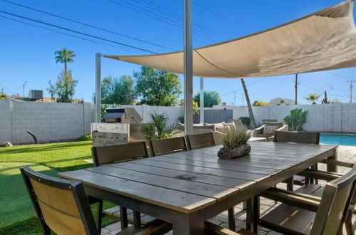 Photo 20 - Amazing 4-bdrm W/backyard Paradise in Scottsdale