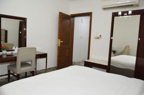 Photo 2 - ROYAL SUITE HOTEL APARTMENTS