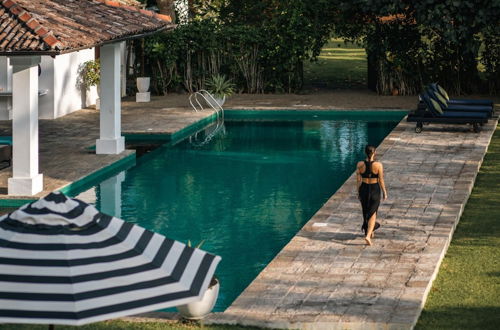 Photo 2 - Lovely Lakeside Villa With Large Pool Poolside Dining