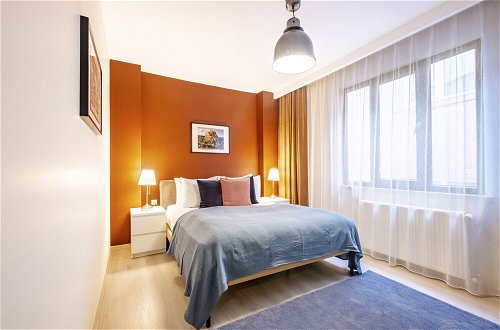 Photo 3 - Refreshing Apartment in Beyoglu