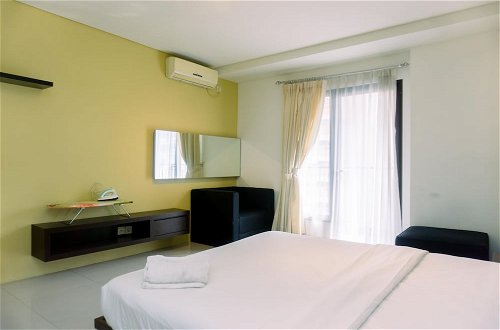 Foto 1 - Nice And Comfort 1Br At Tamansari Semanggi Apartment