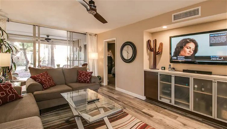 Photo 1 - Cozy 2-bdrm Condo in Heart of Old Town Scottsdale