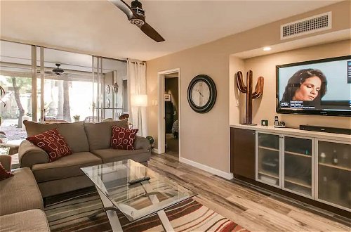 Photo 1 - Cozy 2-bdrm Condo in Heart of Old Town Scottsdale