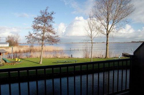 Foto 16 - Charming Apartment in Langweer With Jetty