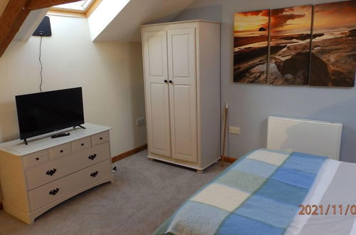 Photo 3 - Spacious 1 Bedroom Cottage Between Coasts