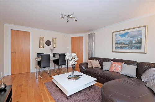 Photo 13 - Great City Centre Apartment in Aberdeen, Scotland