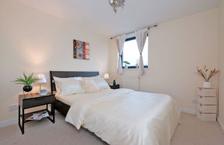 Photo 2 - Riverview-2br-sleeps4-citycentre-parking-fastwifi