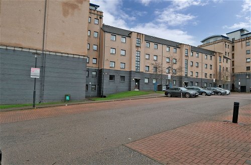 Photo 29 - Great City Centre Apartment in Aberdeen, Scotland