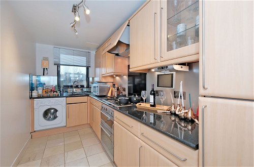 Photo 10 - Great City Centre Apartment in Aberdeen, Scotland