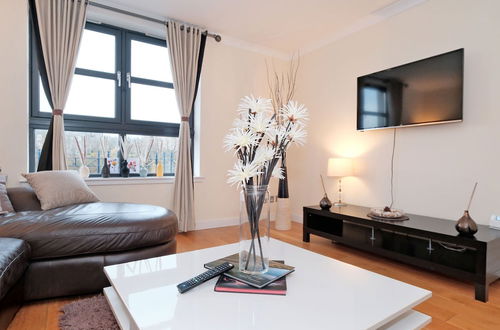 Photo 12 - Great City Centre Apartment in Aberdeen, Scotland