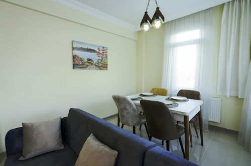 Photo 3 - Central and Comfy Flat With Balcony in Muratpasa