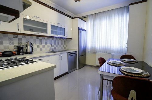 Photo 11 - Central and Comfy Flat With Balcony in Muratpasa