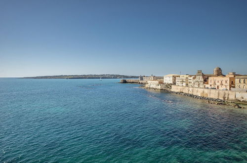 Photo 24 - Ortigia Seafront Apartment by Wonderful Italy