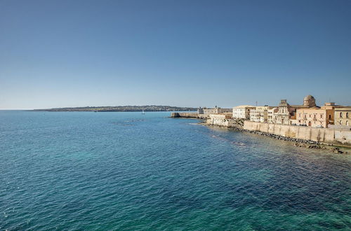 Photo 33 - Ortigia Seafront Apartment by Wonderful Italy