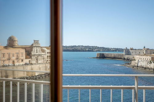 Photo 9 - Ortigia Seafront Apartment by Wonderful Italy