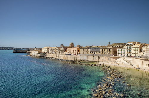 Photo 25 - Ortigia Seafront Apartment by Wonderful Italy