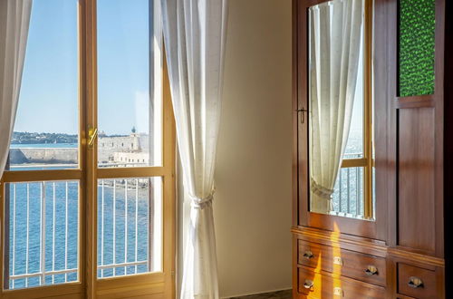 Photo 27 - Ortigia Seafront Apartment by Wonderful Italy