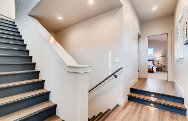 Fancy Townhome Near Old Town, Breweries and River! - Foto 33
