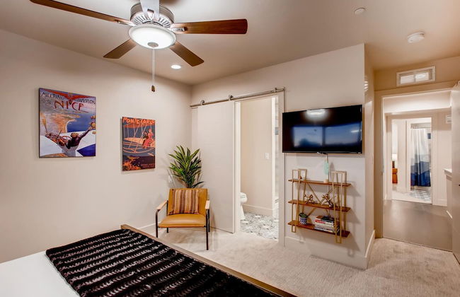 Elegant Townhome Near Old Town, Breweries and River! - Foto 7
