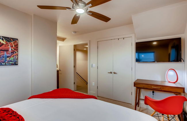 Elegant Townhome Near Old Town, Breweries and River! - Foto 4