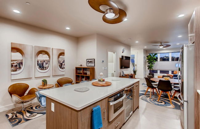 Elegant Townhome Near Old Town, Breweries and River! - Foto 15