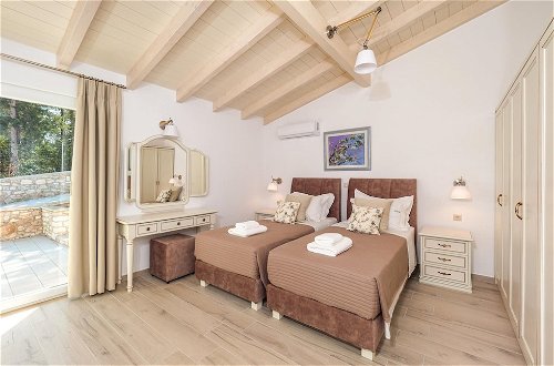 Photo 10 - Strati - Fantastic 2 Bedroom Villa With sea Views