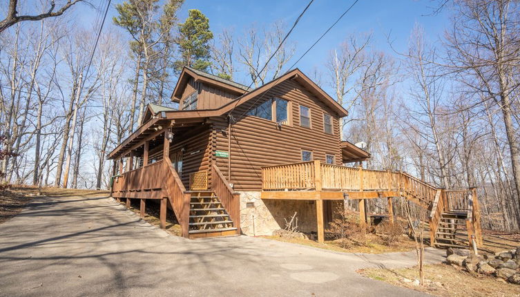 Photo 1 - Comfort Cabin Bearway To Heaven - w Private Hot Tub