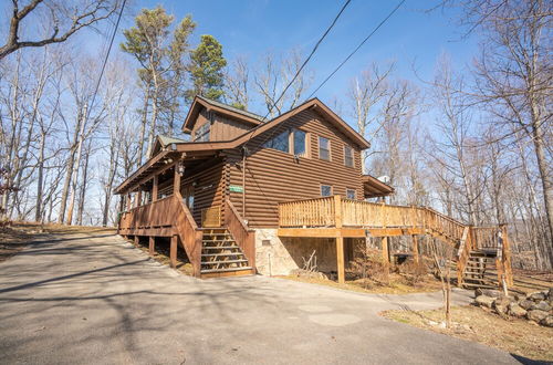 Photo 1 - Comfort Cabin Bearway To Heaven - w Private Hot Tub