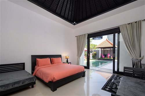 Photo 2 - AV Villa Bali Art