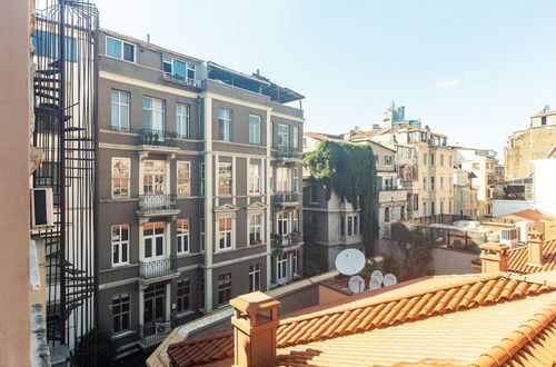 Photo 2 - Eclectic Home Near Galata Tower in Beyoglu