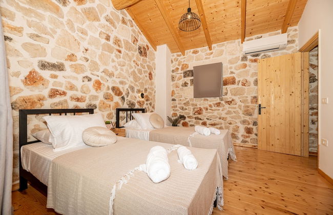 Misovounous Villa - Photo 3