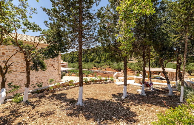 Misovounous Villa - Photo 45