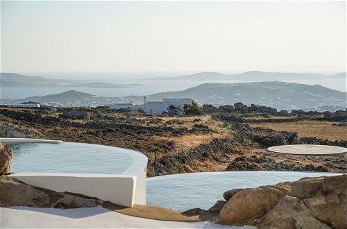 Photo 20 - Mykonos High Sunset Villa