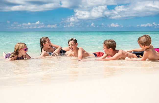 Caribbean Club Luxury Condo Hotel - Foto 52