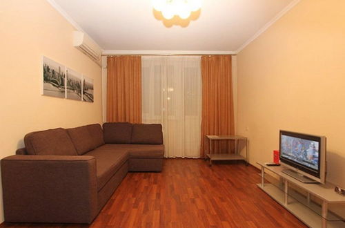 Photo 2 - ApartLux Yaroslavskaya