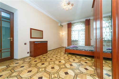 Photo 4 - Apartments Kreshchatik 17-39