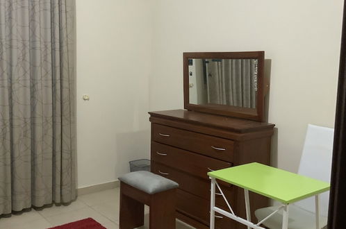 Foto 9 - Charming 3-bed Apartment Airport Residential Accra