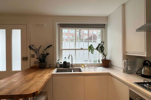 Foto 6 - Spacious and Bright 1 Bedroom Flat in Notting Hill
