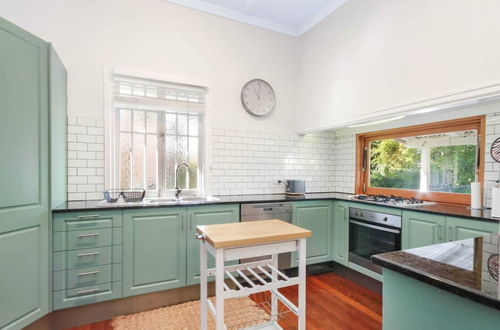 Photo 5 - Charming 3 Bedroom House in Coorparoo