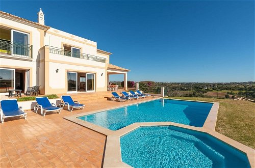 Photo 20 - Spacious Holiday Home With Swimming Pool in the Village of Albufeira